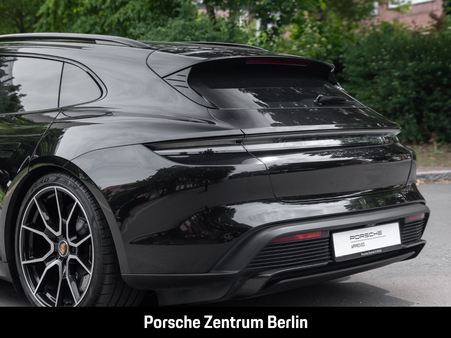 Porsche Taycan Turbo S Sport Turismo BOSE LED-Matrix