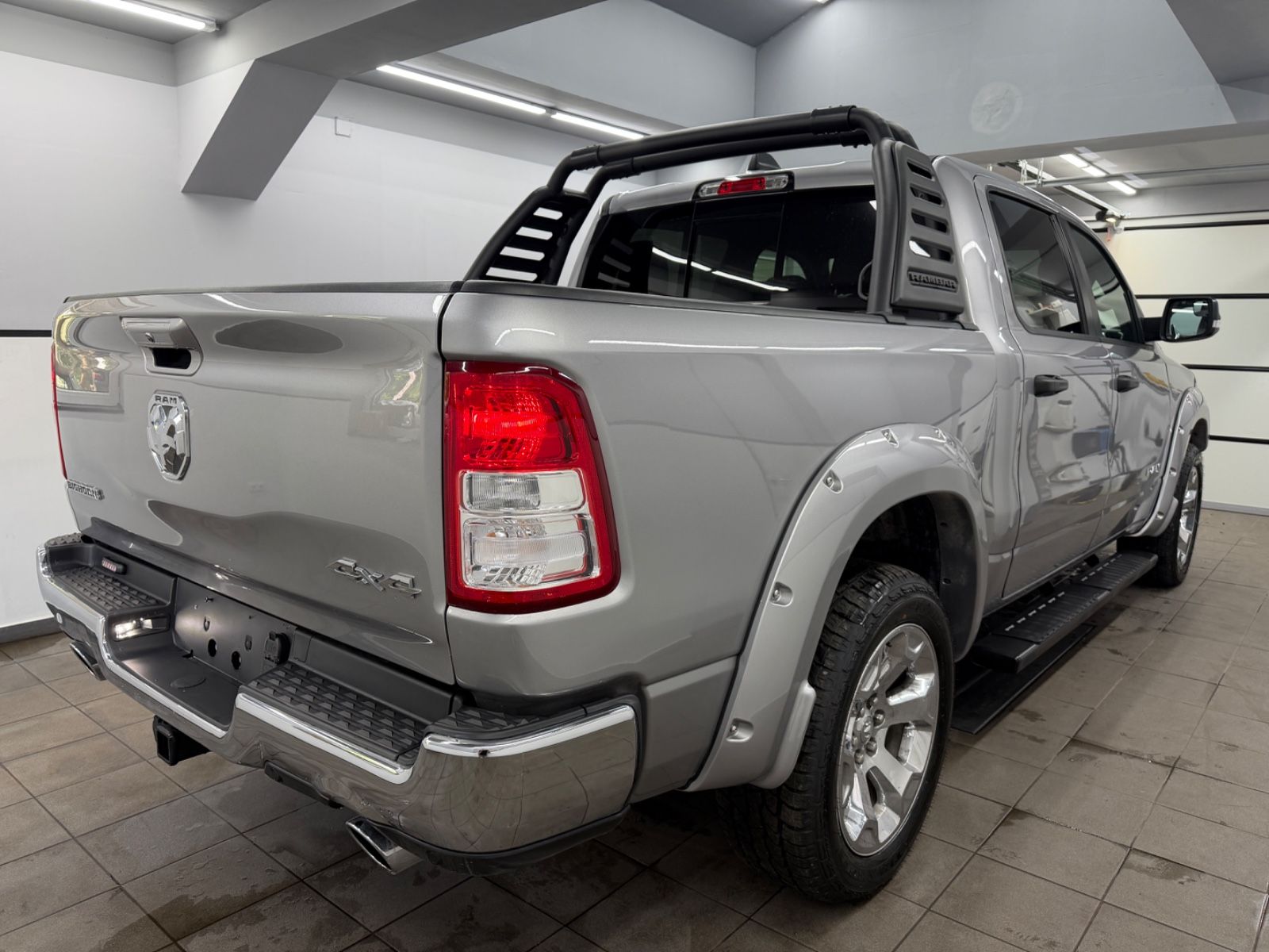 Dodge RAM 1500 5.7 4x4 eTORQUE Bigh. Crew./12"Display/
