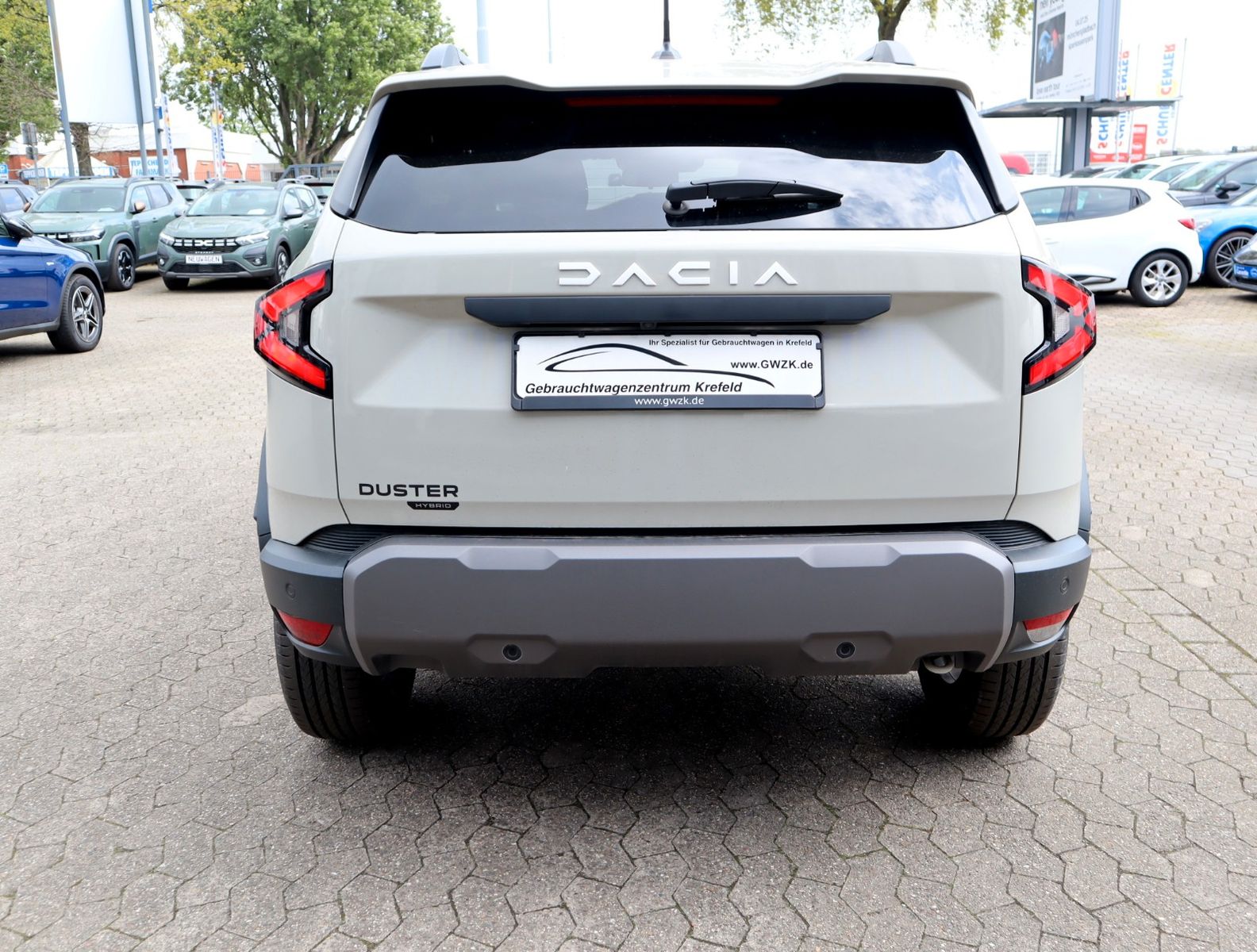 Dacia Duster III Hybrid 140 Journey - Samsaru's Car Outlet