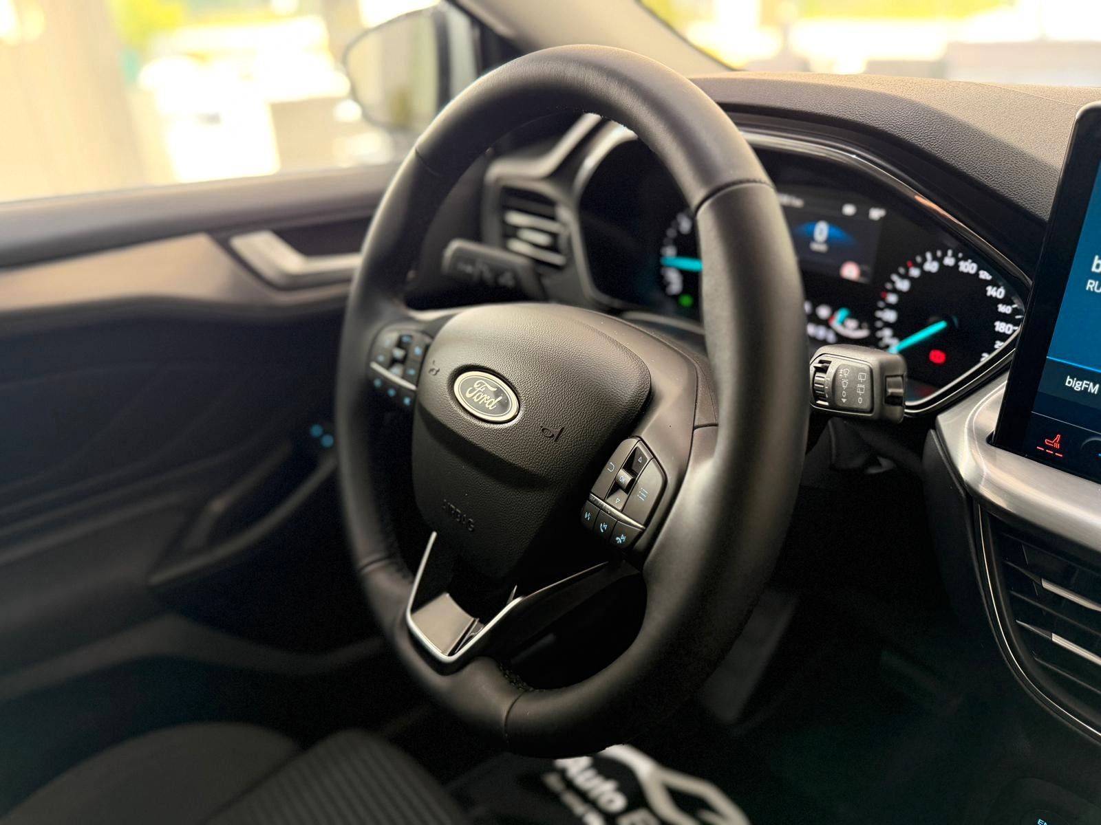 Ford Focus Turnier Titanium Aut. 1.Hand|AHK|Kamera