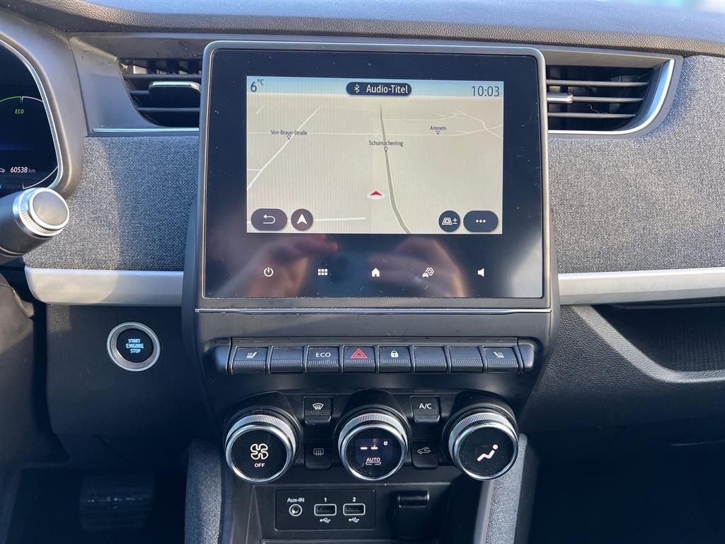 Renault ZOE Experience Z.E. 50 - Samsaru's Car Outlet