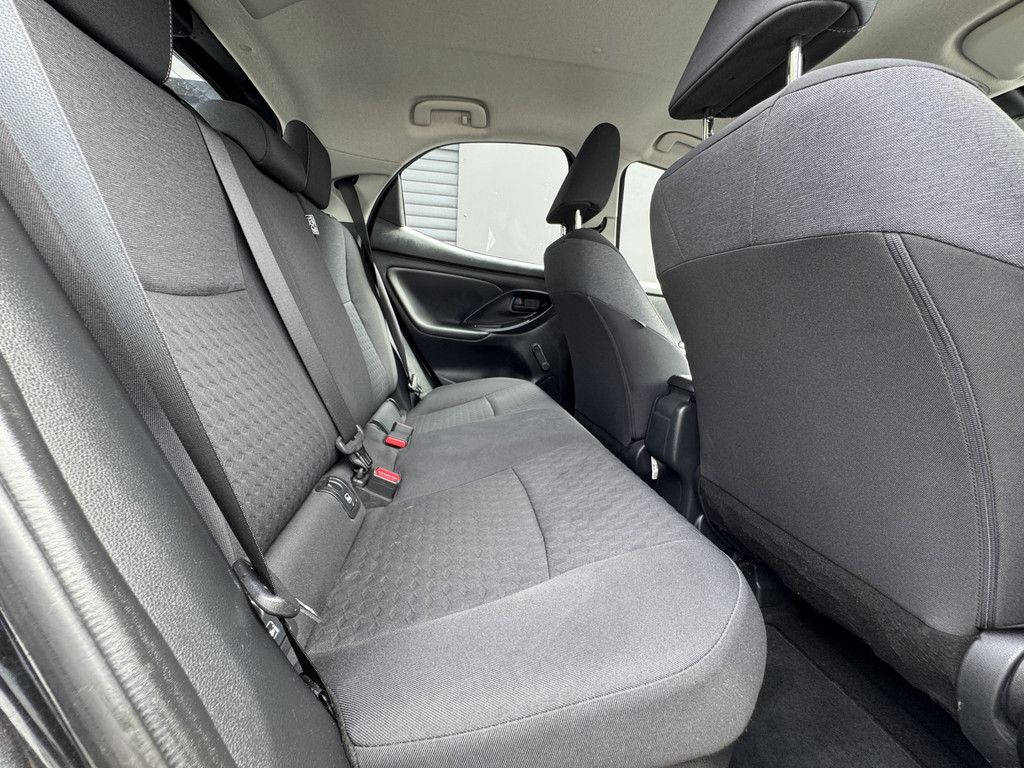 Toyota Yaris 1.5 Hybrid Business Edition - Samsaru's Car Outlet