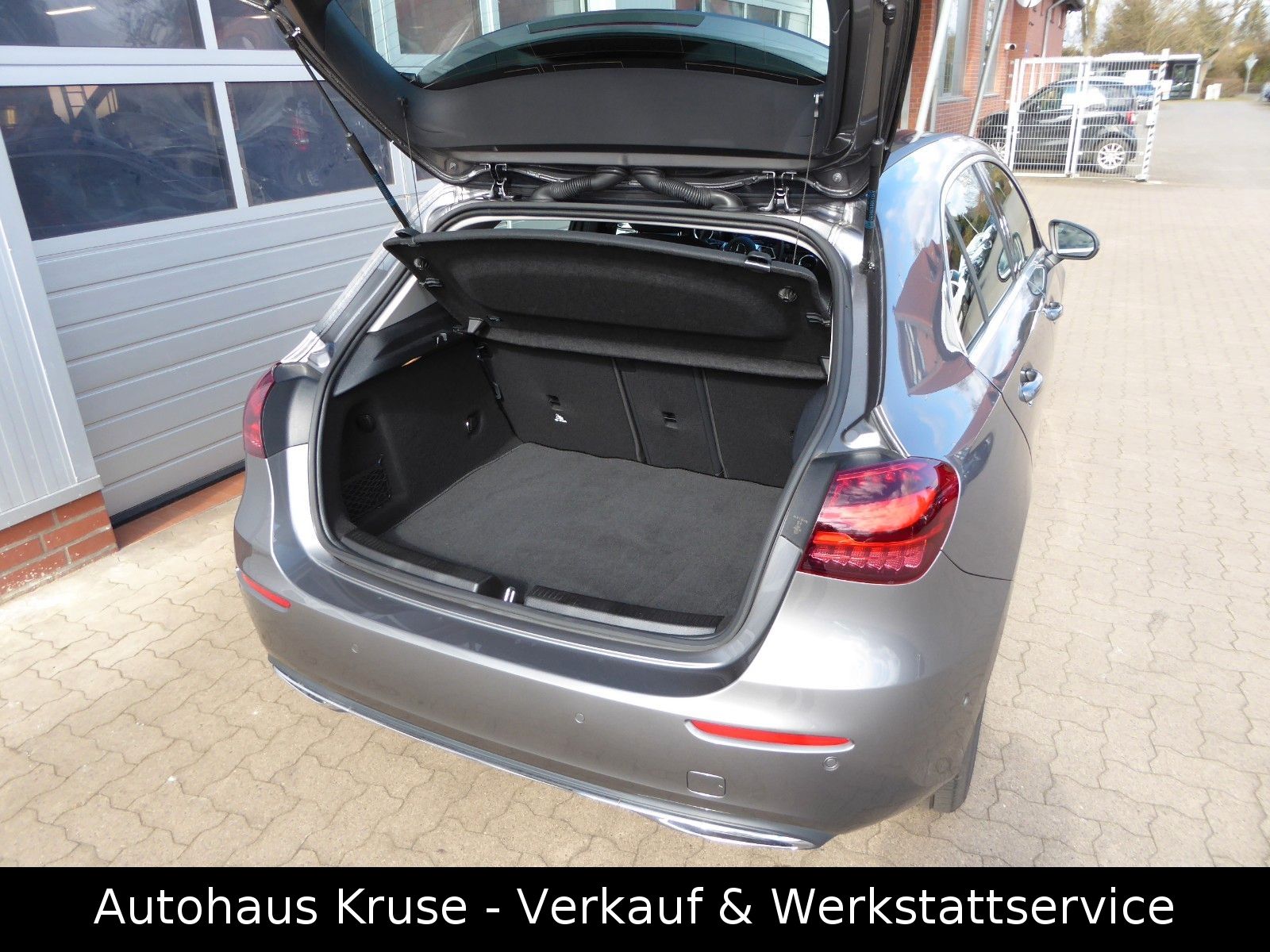 Mercedes-Benz A 200 PRO LINE ADVANCED - Samsaru's Car Outlet