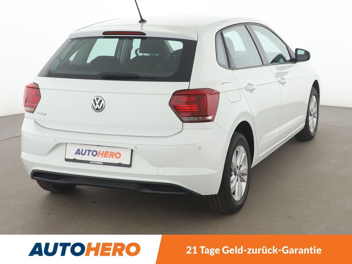 Volkswagen Polo 1.0 TSI Comfortline - Samsaru's Car Outlet