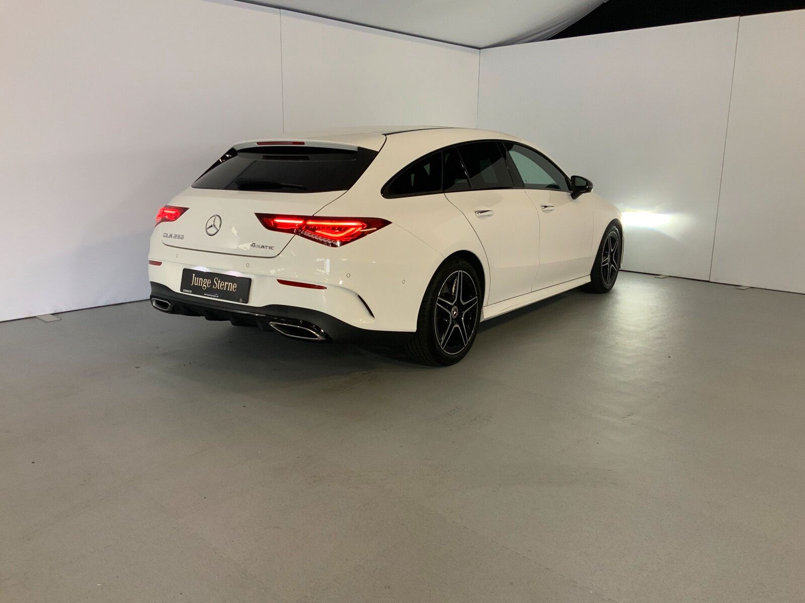 Mercedes-Benz CLA 250 4M AMG - Samsaru's Car Outlet