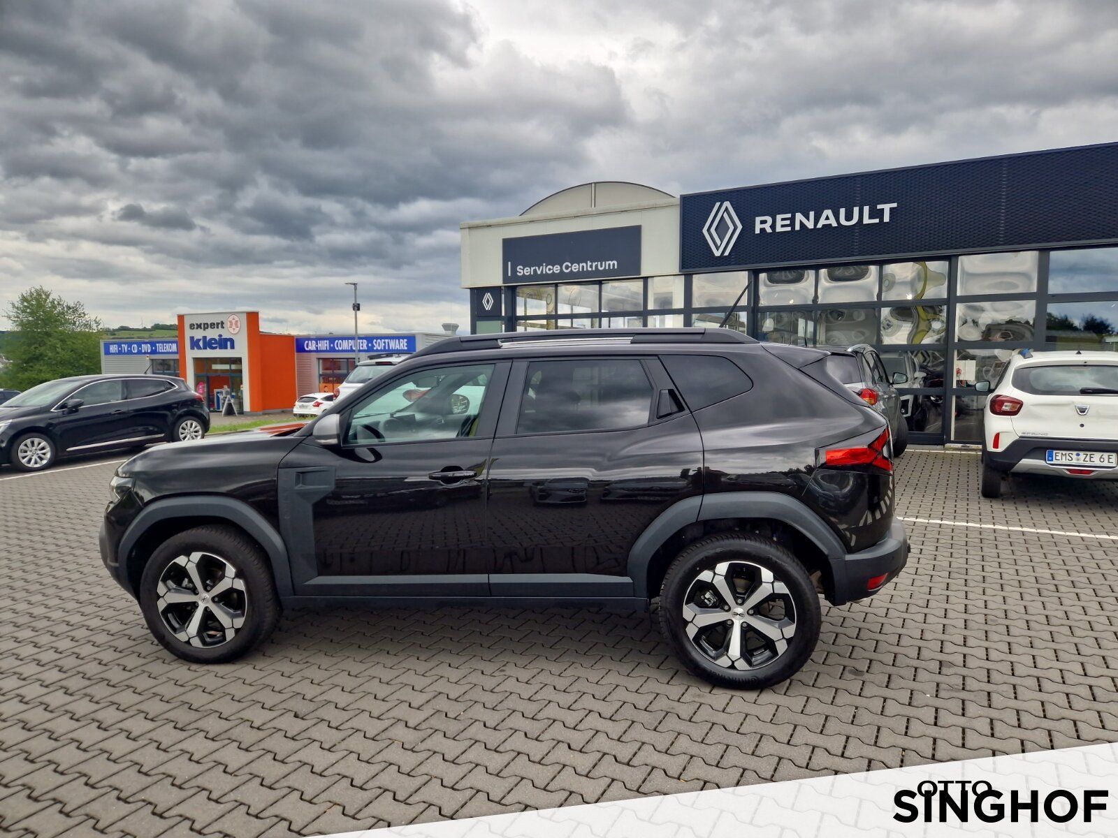 Dacia Duster Journey TCe 130 4x4 - Samsaru's Car Outlet