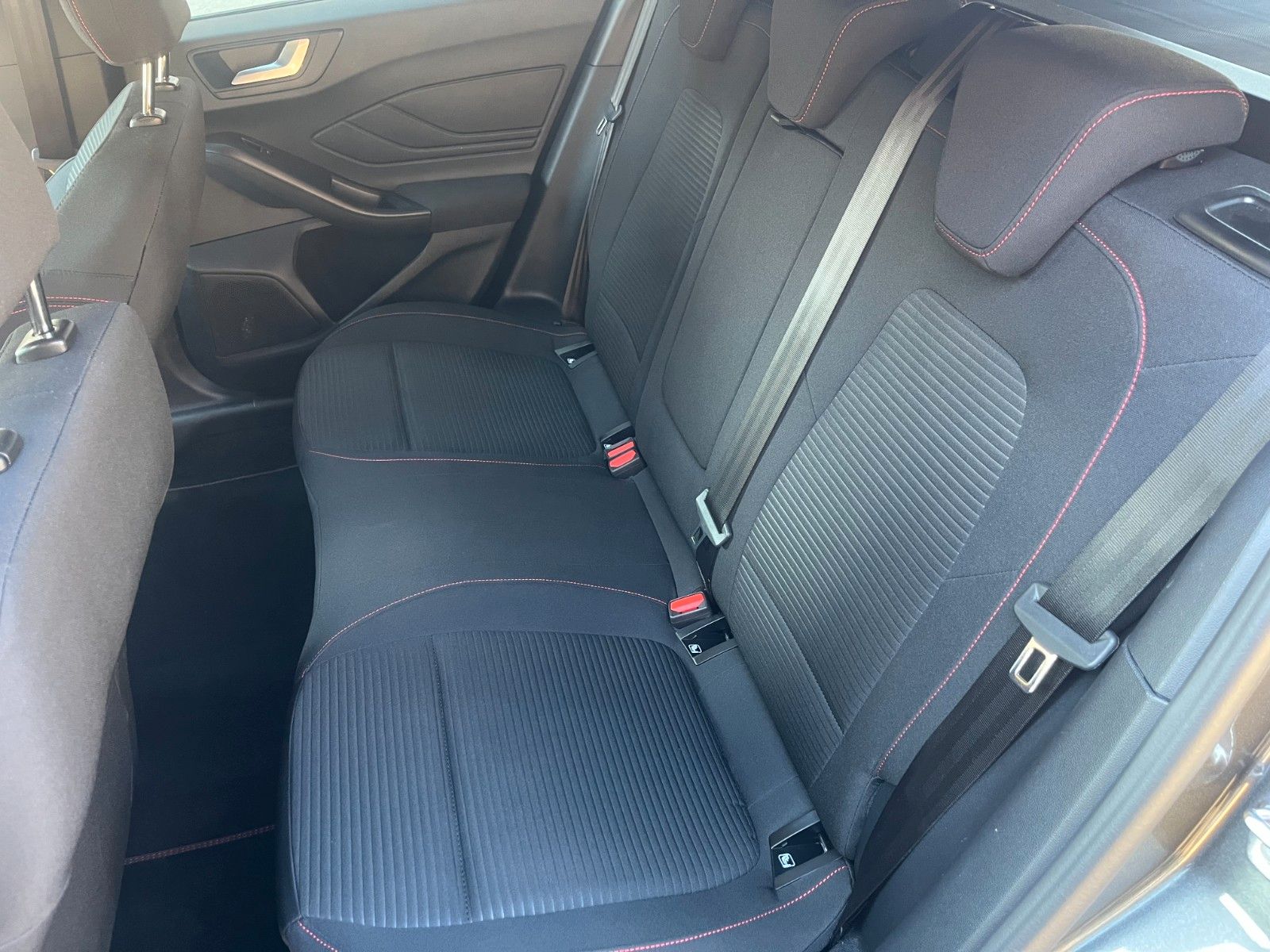 Ford Focus Turnier ST-Line X - Matrix LED, B&O, ACC
