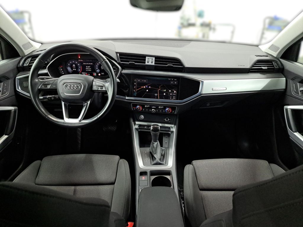 Audi Q3 40 TFSI quattro S tronic advanced - Samsaru's Car Outlet