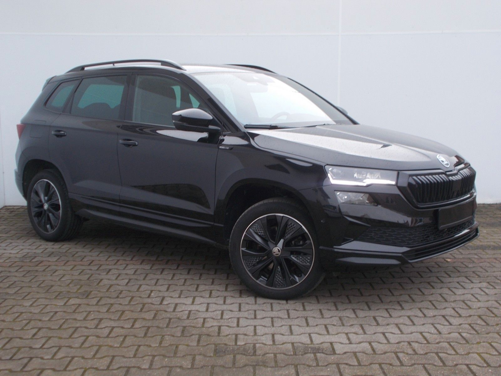 Skoda Karoq  1.5 TSI Sportline * DSG * Navi *AHK *360°