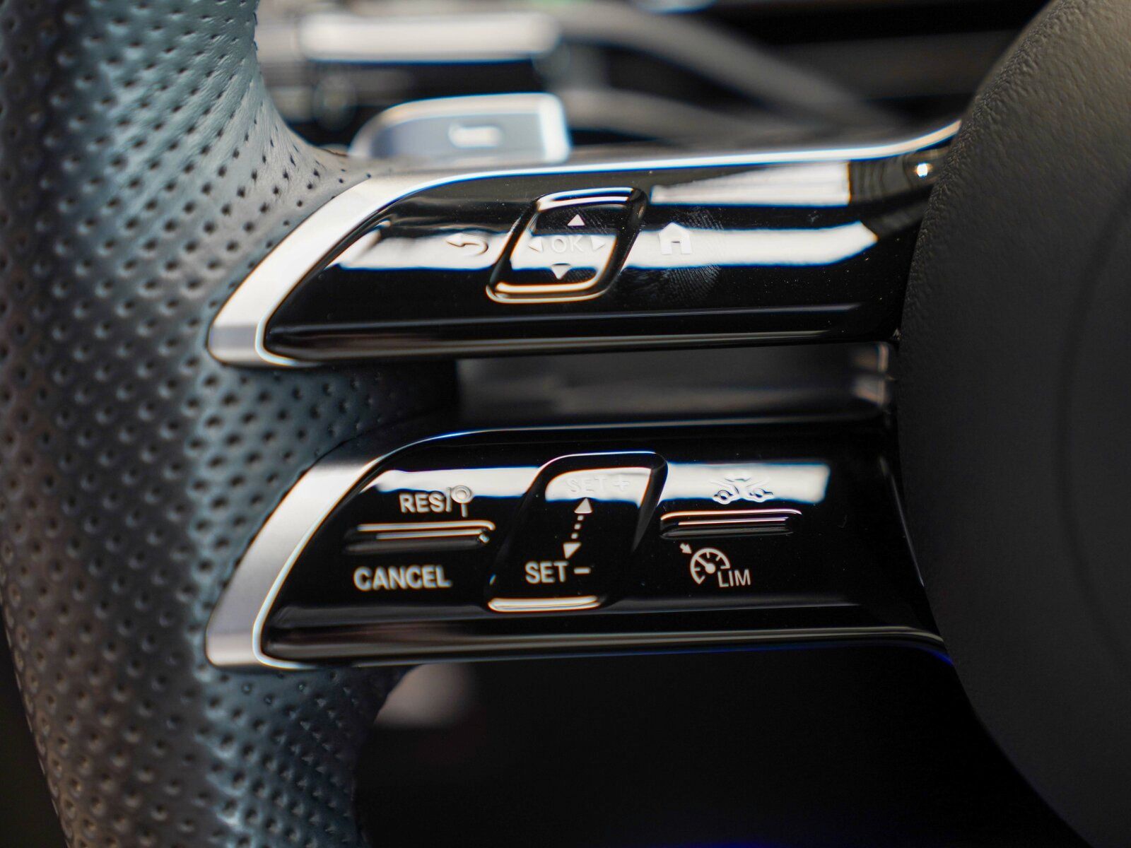 Mercedes-Benz GLC 300 d 4M Coupé AMG Line - Samsaru's Car Outlet