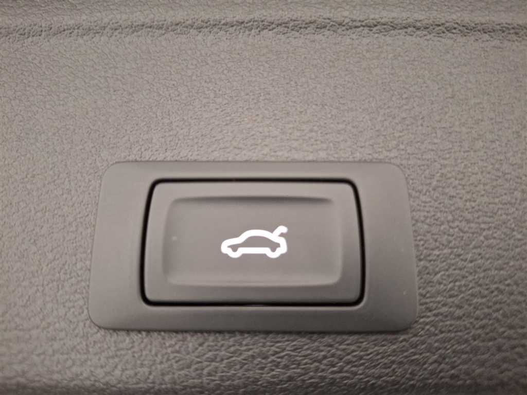 Audi A4 Avant S line 35 2.0 TFSI S-tronic - Samsaru's Car Outlet