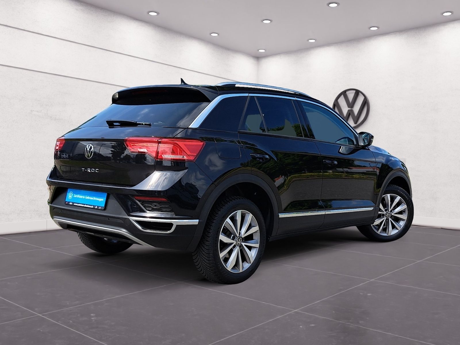 Volkswagen T-Roc Style 1.5 TSI DSG - Samsaru's Car Outlet
