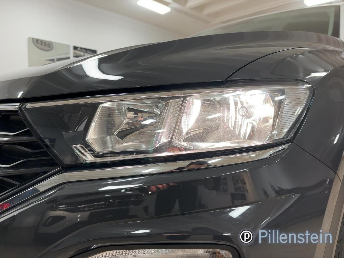 Volkswagen T-Roc STYLE 1.0 TSI - Samsaru's Car Outlet