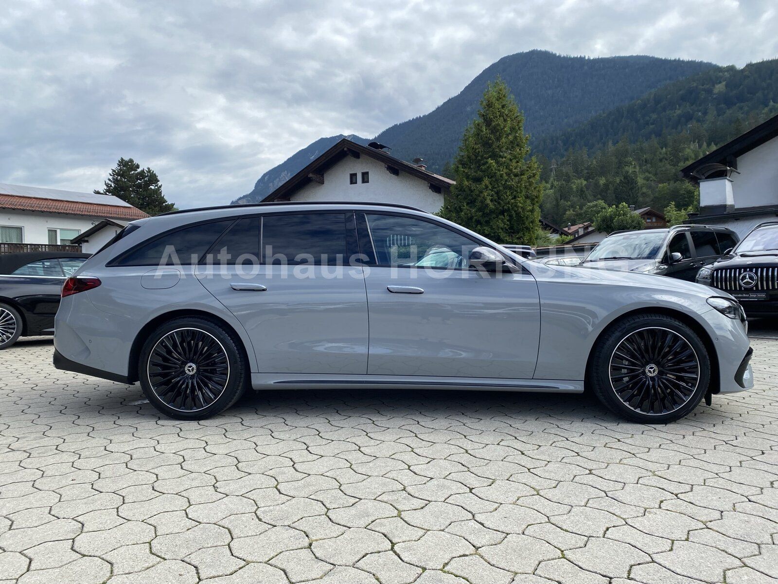 Mercedes-Benz E 450d 4M AMG AIR DIGI HUD AHK NIGHT 360° PANOSD