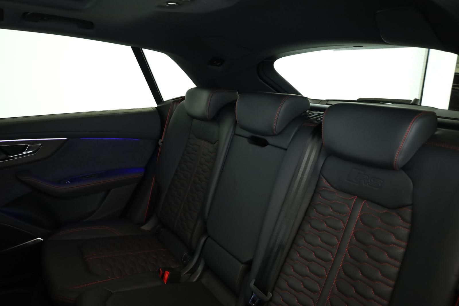 Audi RS Q8 SUV performance Laser Pano Vmax RSAbgas 23