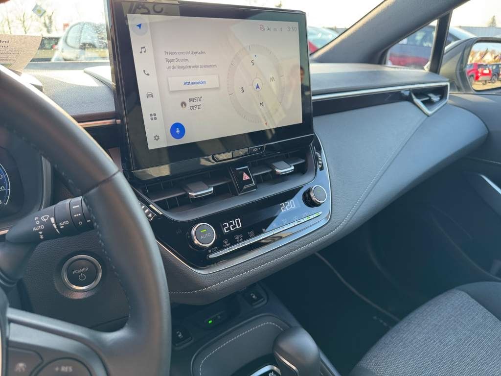 Toyota Corolla Touring Sports 2,0 Hybrid Teamplayer Nav