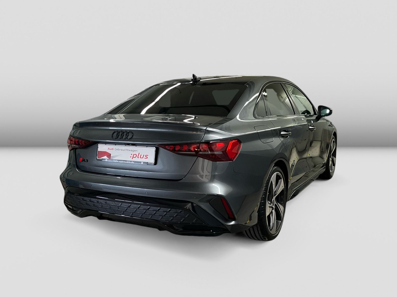 Audi A3 Limousine 35 TFSI S line - Samsaru's Car Outlet