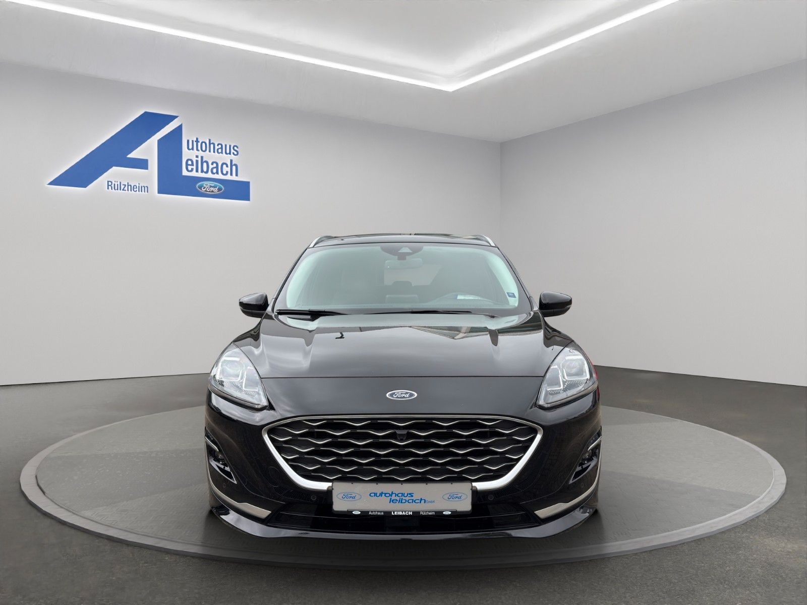 Ford Kuga Plug-In Hybrid Vignale - Samsaru's Car Outlet