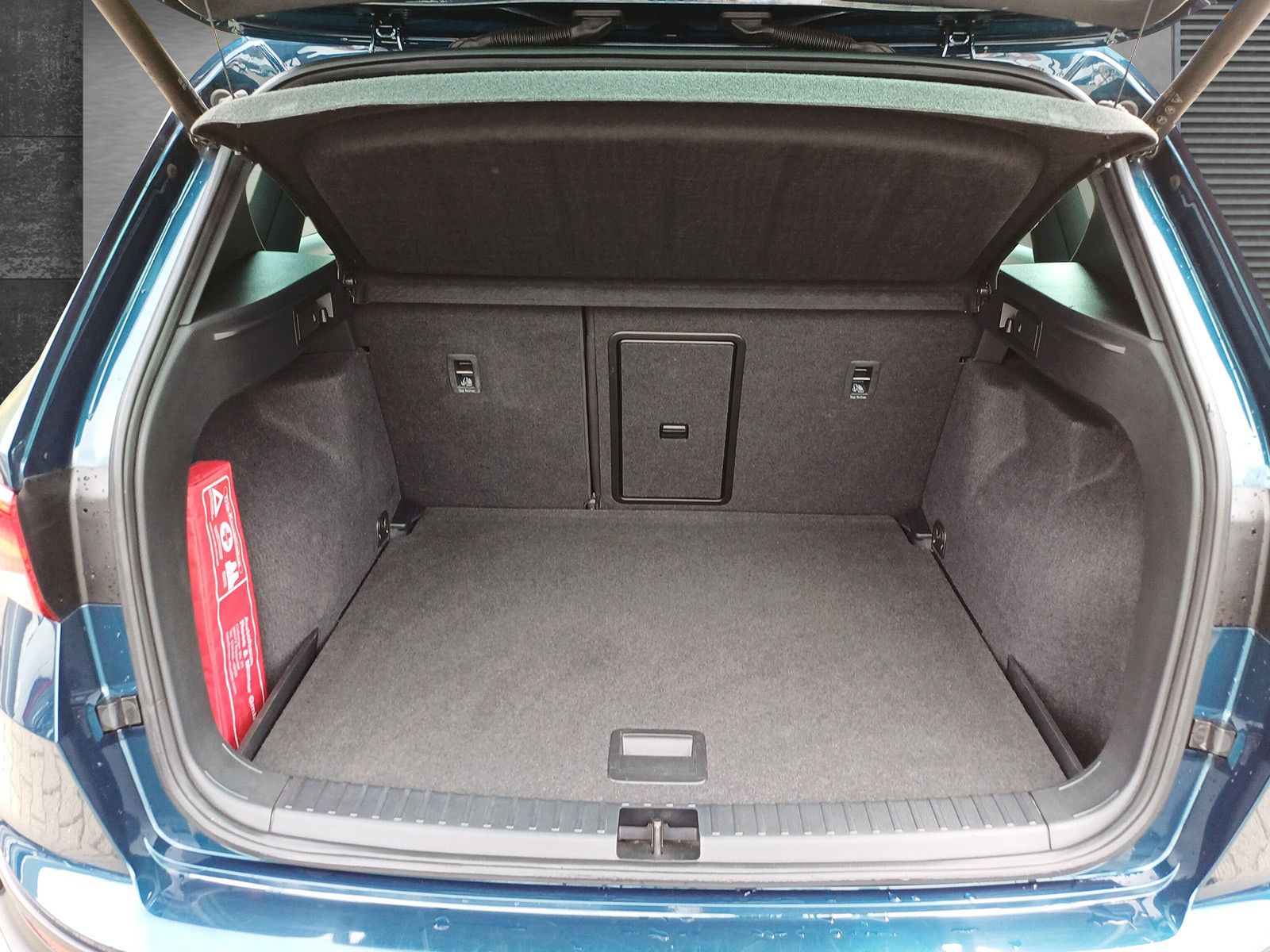 Seat Ateca Xperience*DSG*AHK*PAKET-XL*EHK*NAVI*