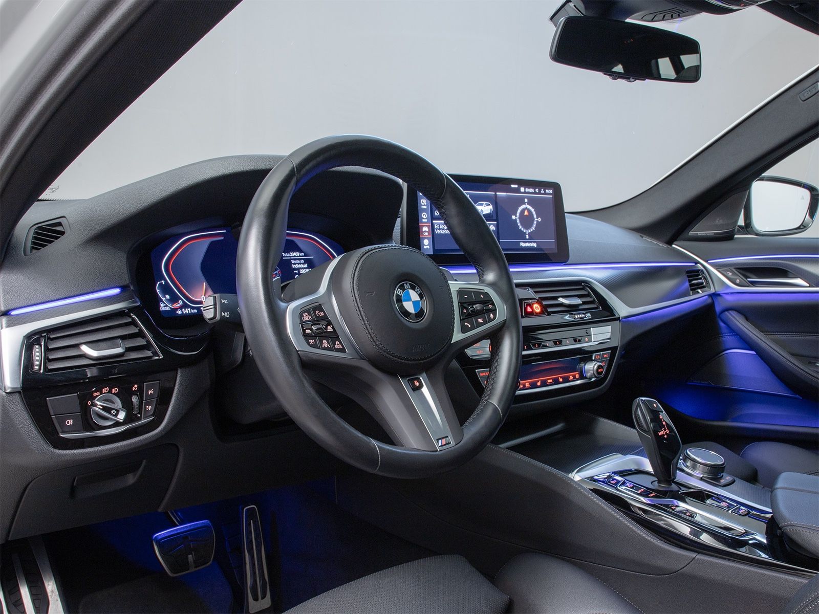 BMW 530d M-Sport H&K Laser HuD SoftCl.360°StandH.AHK
