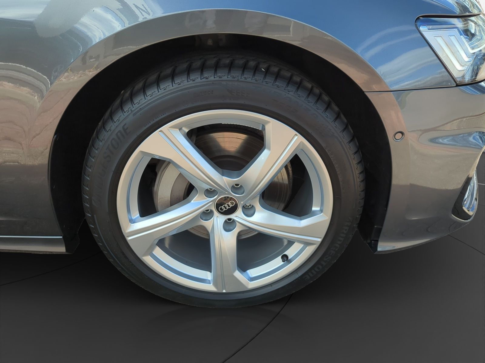 Audi A6 Avant 45 TDI quattro S-Line - Samsaru's Car Outlet