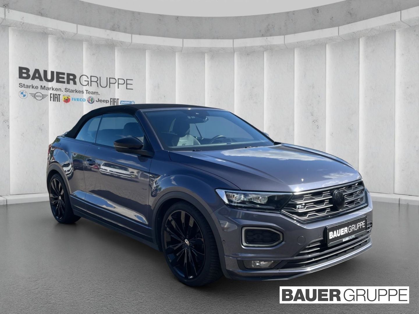Volkswagen T-Roc R-Line 1.5 TSI - Samsaru's Car Outlet