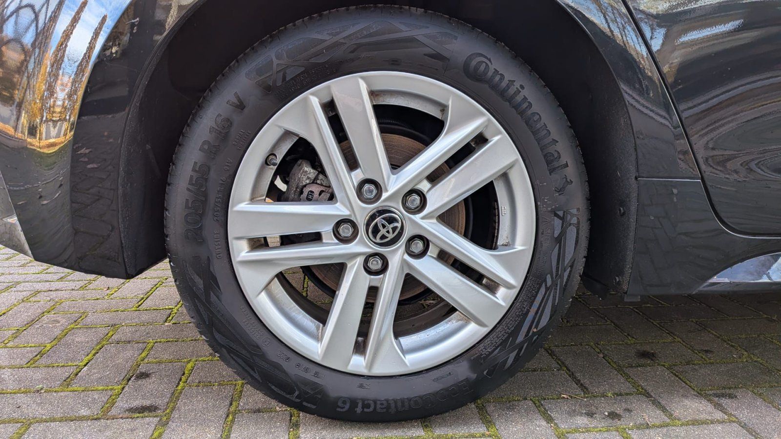 Toyota Corolla 1.8l Hybrid  Business Edition *Einparkse