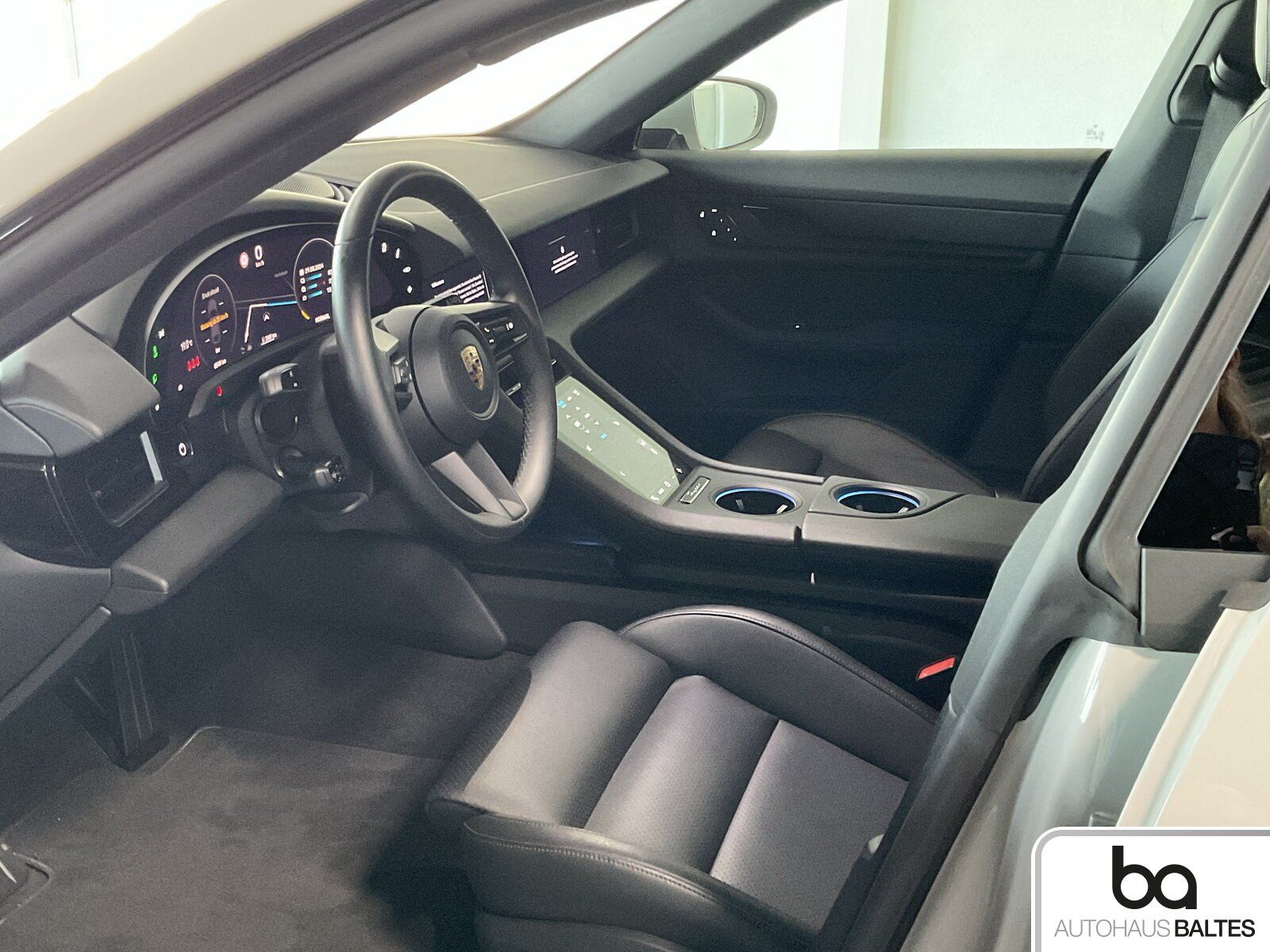 Porsche Taycan Cross Turismo 4 Pano/4+1/Inno/21/360/Voll