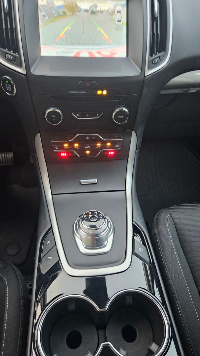 Ford S-Max S-MAX Trend - Samsaru's Car Outlet
