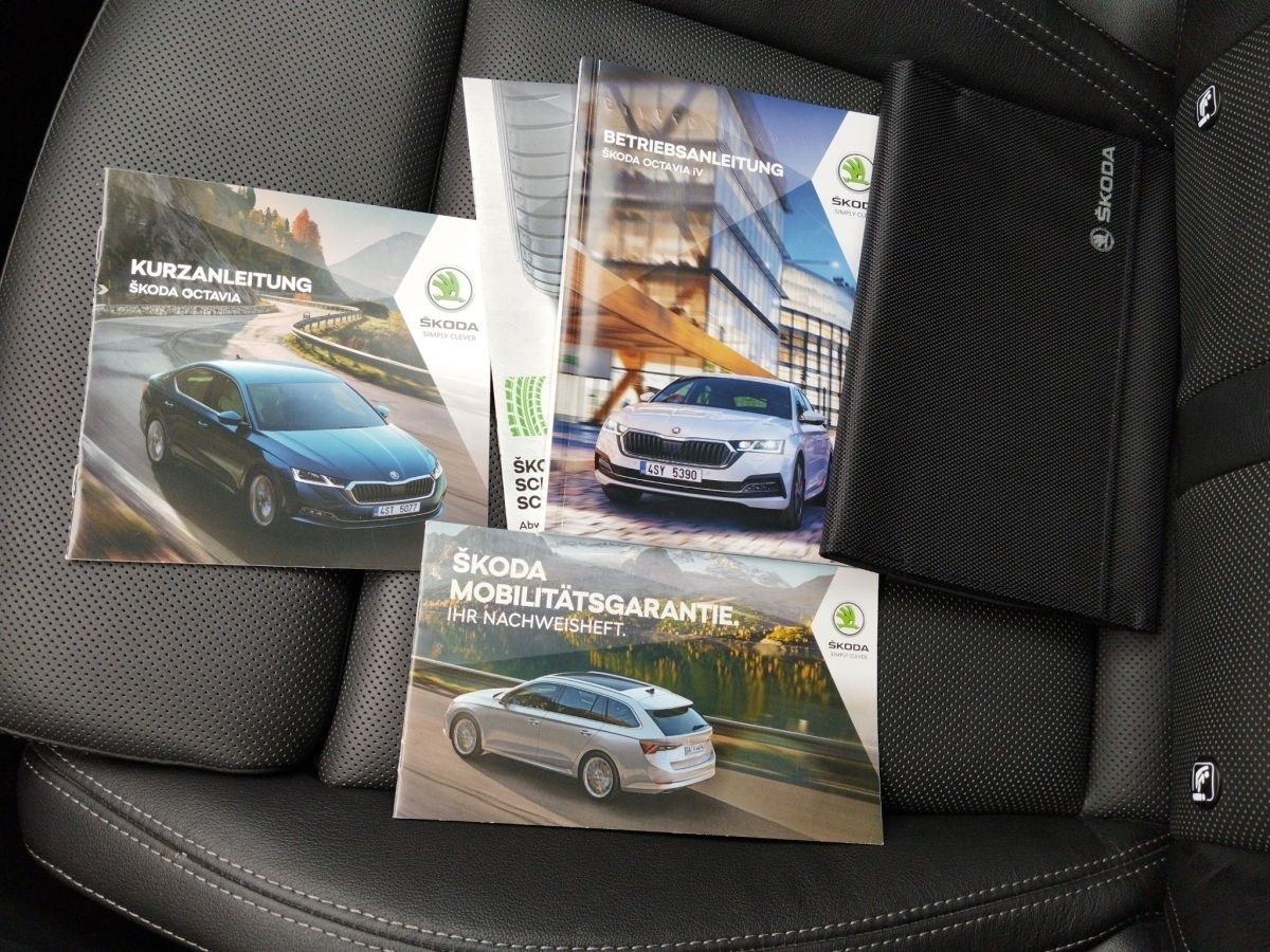 Skoda Octavia 1.4 TSI iV First Edition - Samsaru's Car Outlet