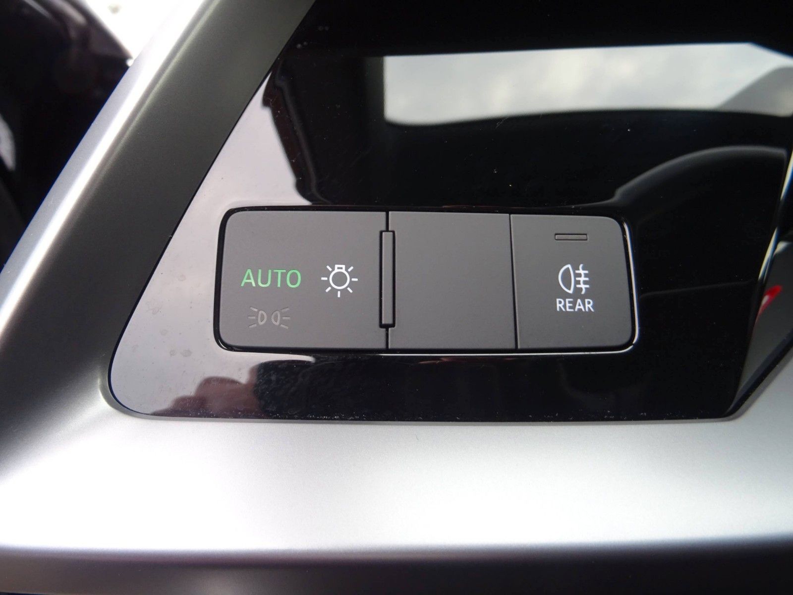 Audi A3 Sportback 30 TFSI S line Navi LED SHZ Virtual