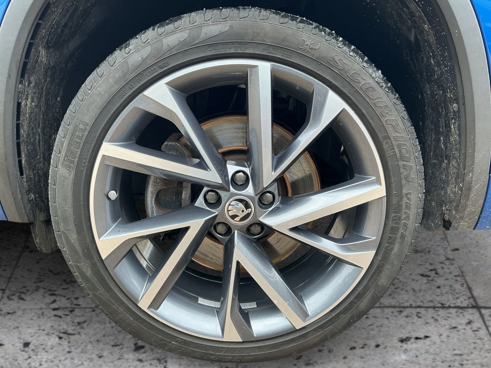 Skoda Kodiaq 2.0 TSI 4x4 DSG SPORTLINE NAVI+AHK+STDHZG