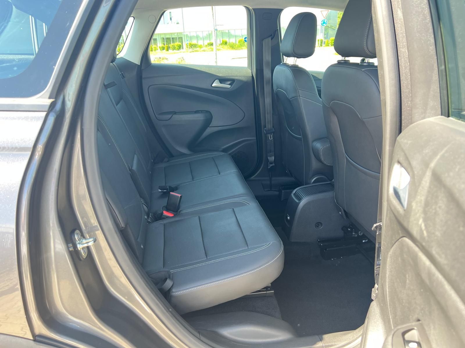 Opel Crossland 1.5 D Elegance - Samsaru's Car Outlet