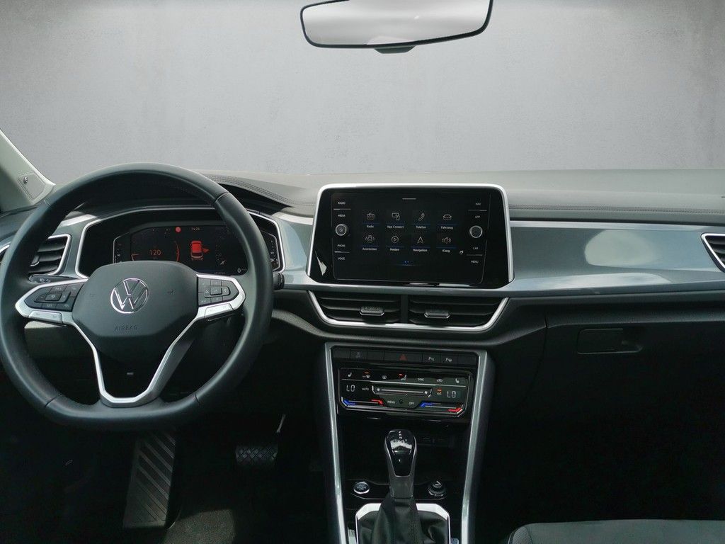 Volkswagen T-Roc 1.5 TSI DSG Style - Samsaru's Car Outlet