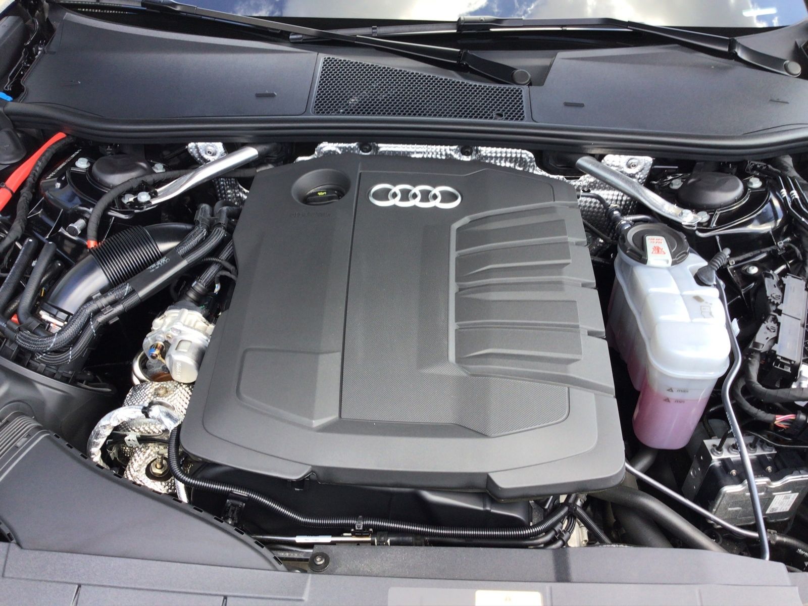 Audi A6 Avant 40 TDI S-tronic - Samsaru's Car Outlet