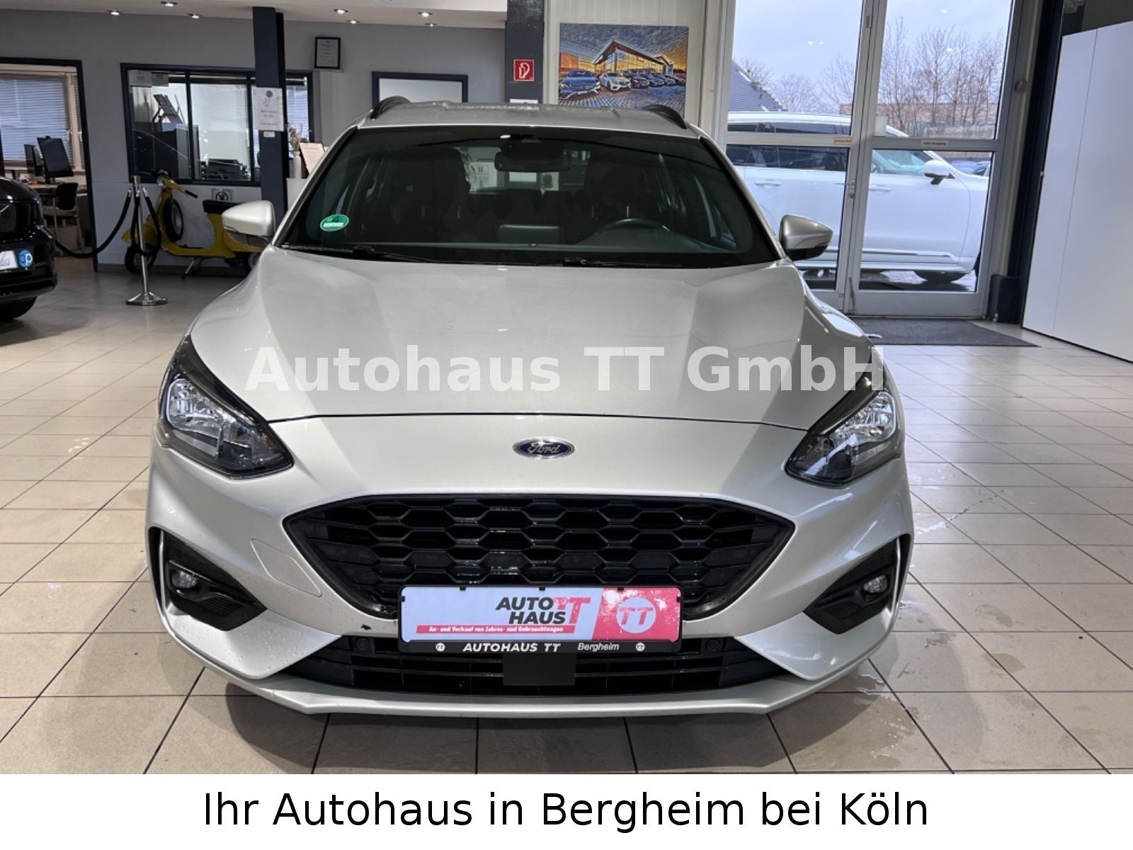 Ford Focus ST-Line Turnier - Samsaru's Car Outlet
