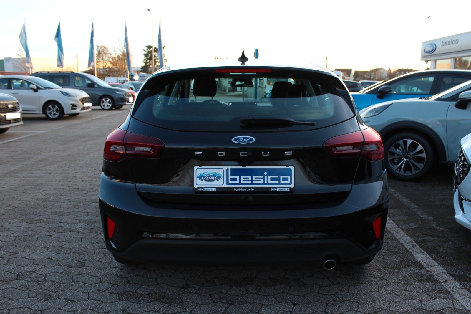 Ford Focus Titanium 1,0EcoBoost*Automatik*ACC*Nav*LED