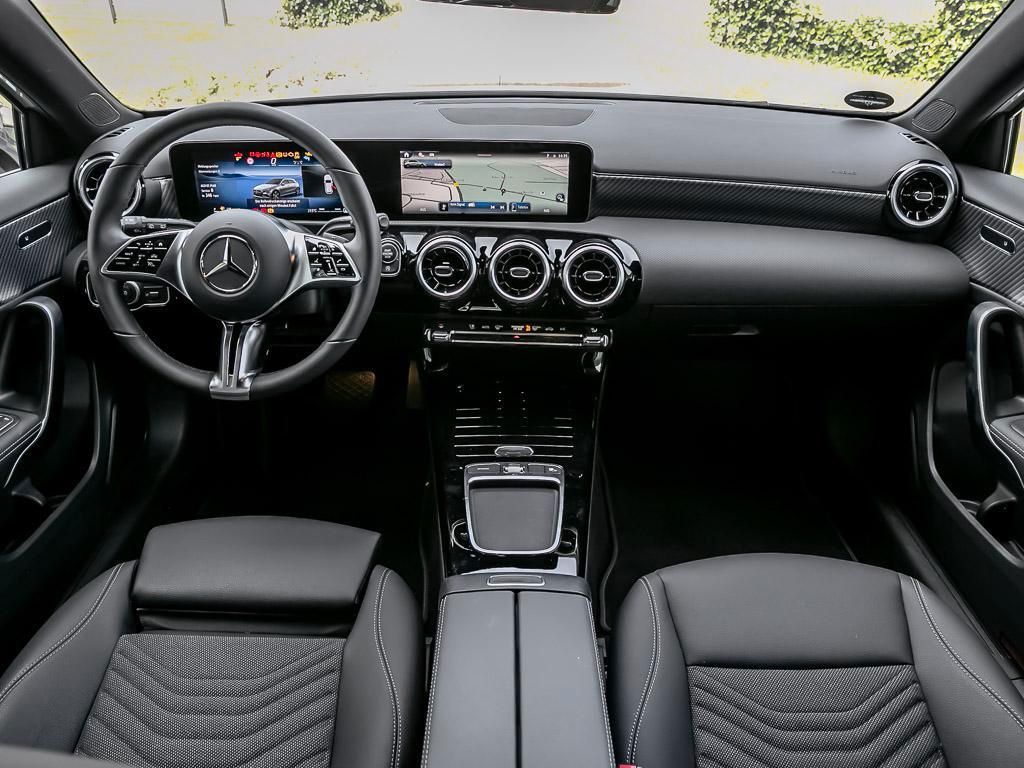 Mercedes-Benz A 180 Progressive - Samsaru's Car Outlet
