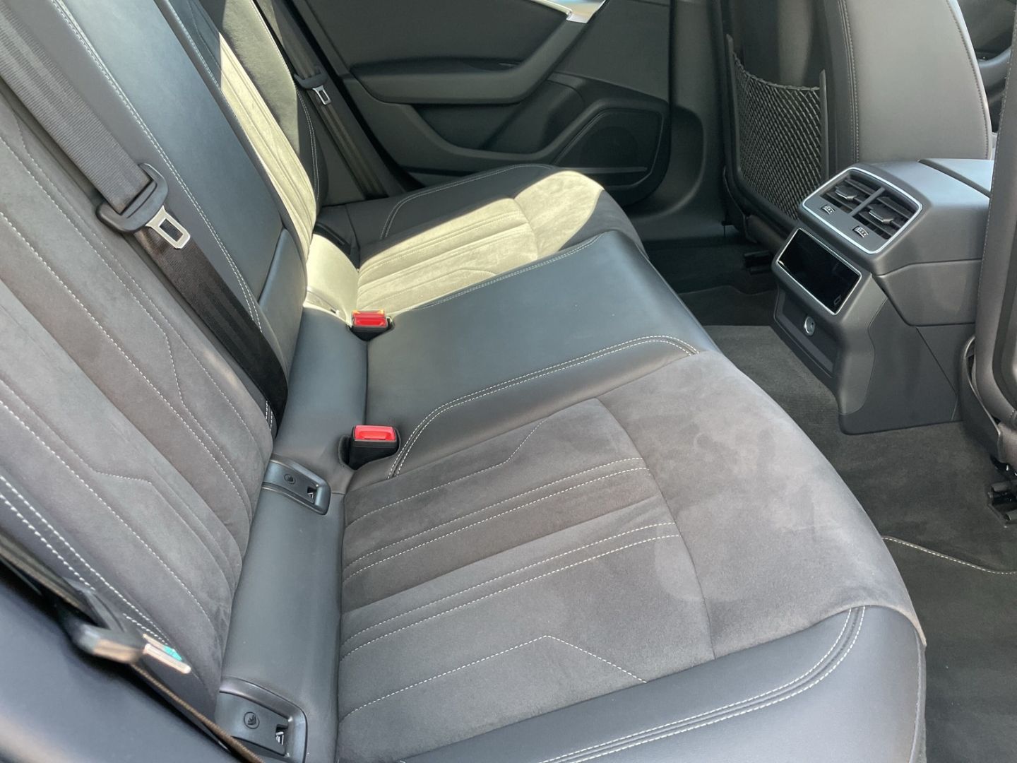 Audi A6 Avant 40 TDI S-Line qu Matrix B&O HuD Kamera