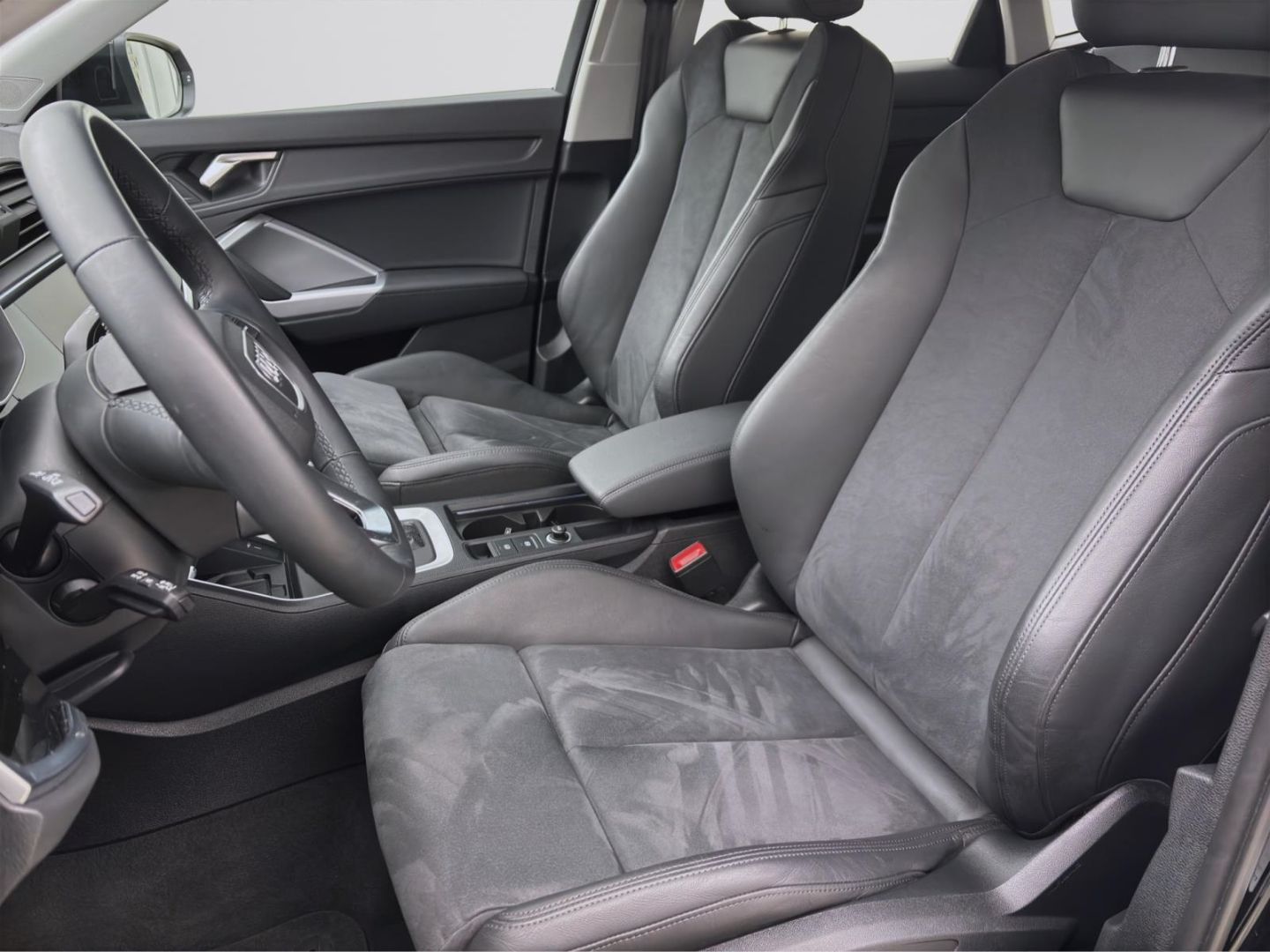 Audi Q3 Sportback 40 TDI Q S LINE - Samsaru's Car Outlet