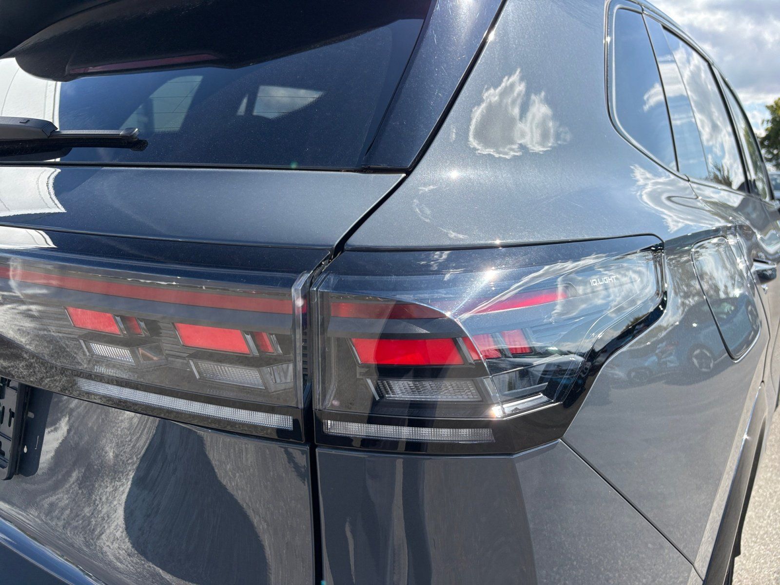 Volkswagen Tiguan 2.0 TDI 4Motion R-Line DSG AHK Area View