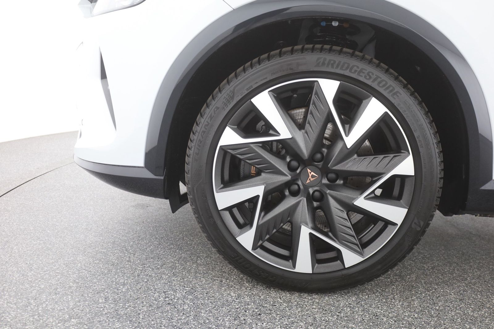Cupra Formentor VZ 2.0 TSI DSG 4Drive - Samsaru's Car Outlet