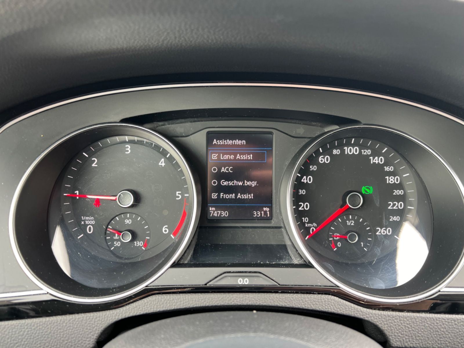 Volkswagen Passat 2.0 TDI - Samsaru's Car Outlet