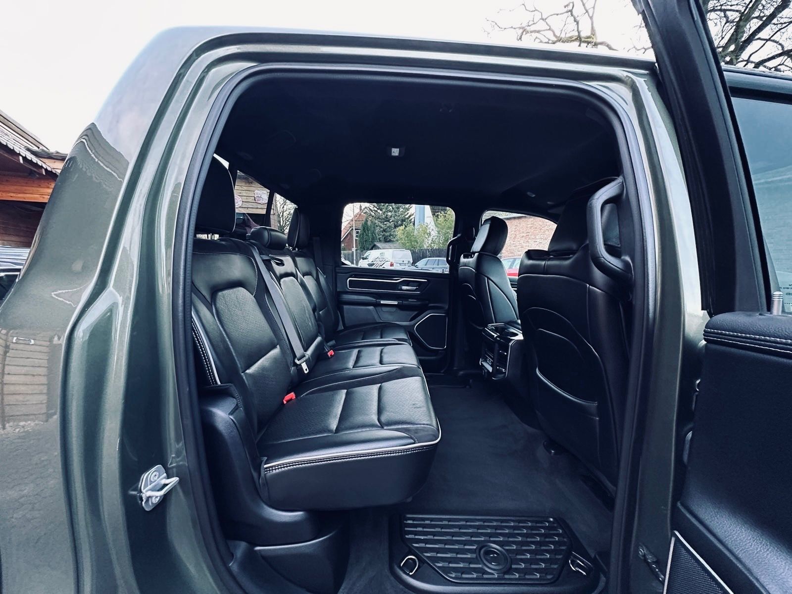Dodge LARAMIE*5.7*LPG*AHK*NAVI*PDC*RAMBOX*GARANTIE*