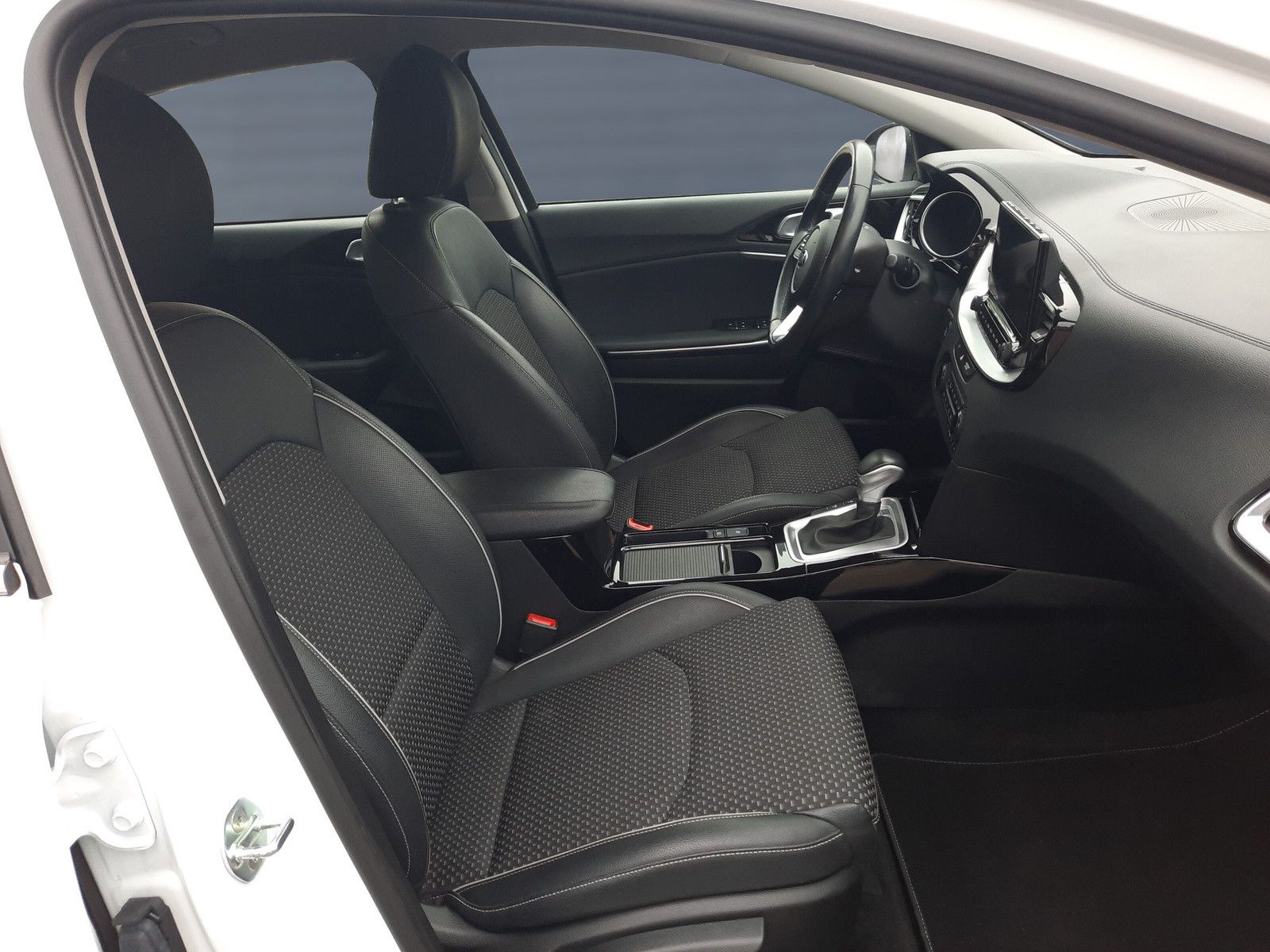 Kia XCeed 1.5 T-GDI DCT Spirit - Samsaru's Car Outlet