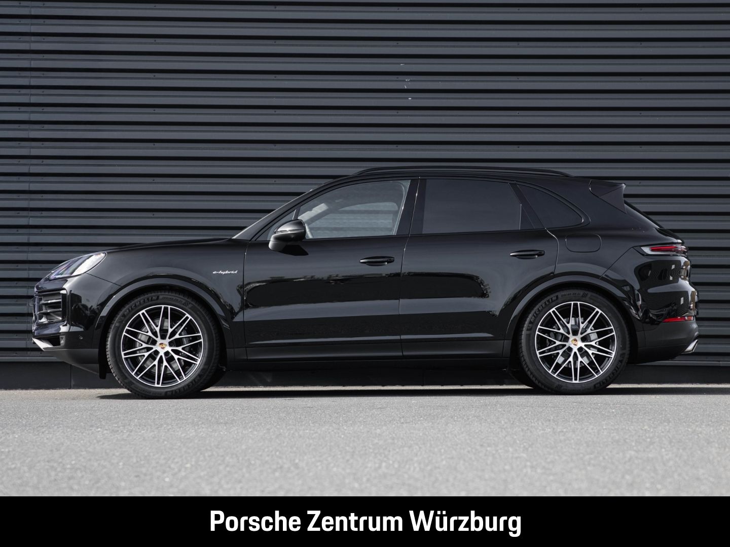 Porsche Cayenne E-Hybrid hu HD-Matrix HA-Lenkung BOSE