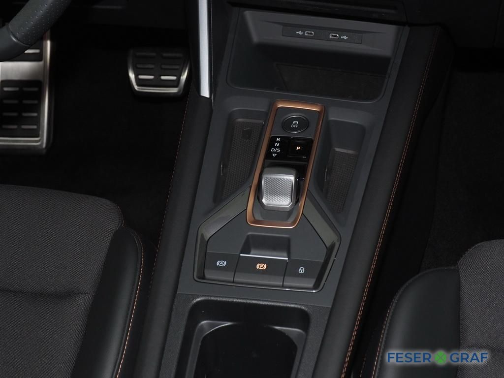 Cupra Formentor 1.5TSI PluginHybrid AHK LED Kamera 18`