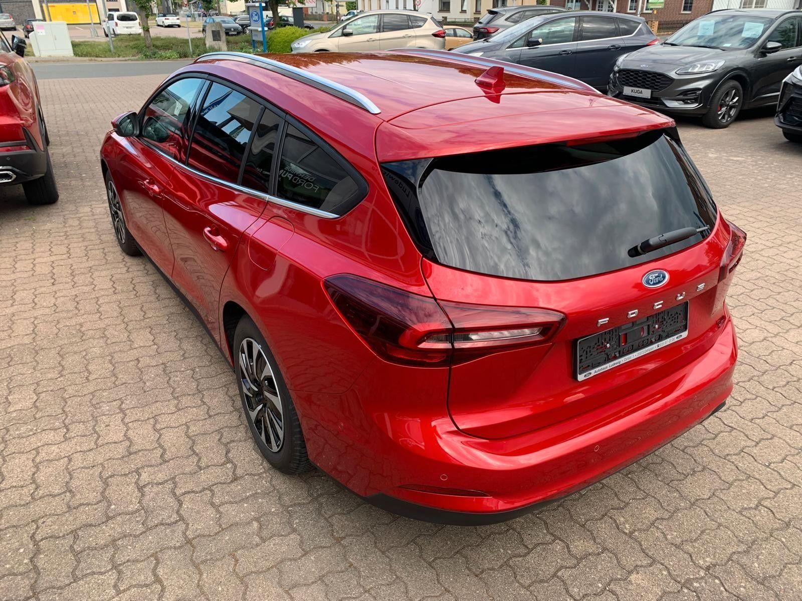 Ford Focus Turnier Titanium MHEV ACC Kamera