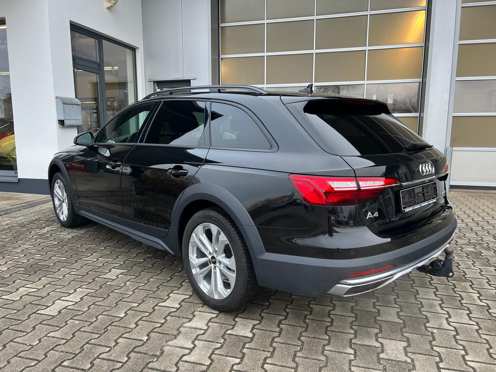 Audi A4 Allroad 2.0 TDI Leder AHK Kamera LED Garantie