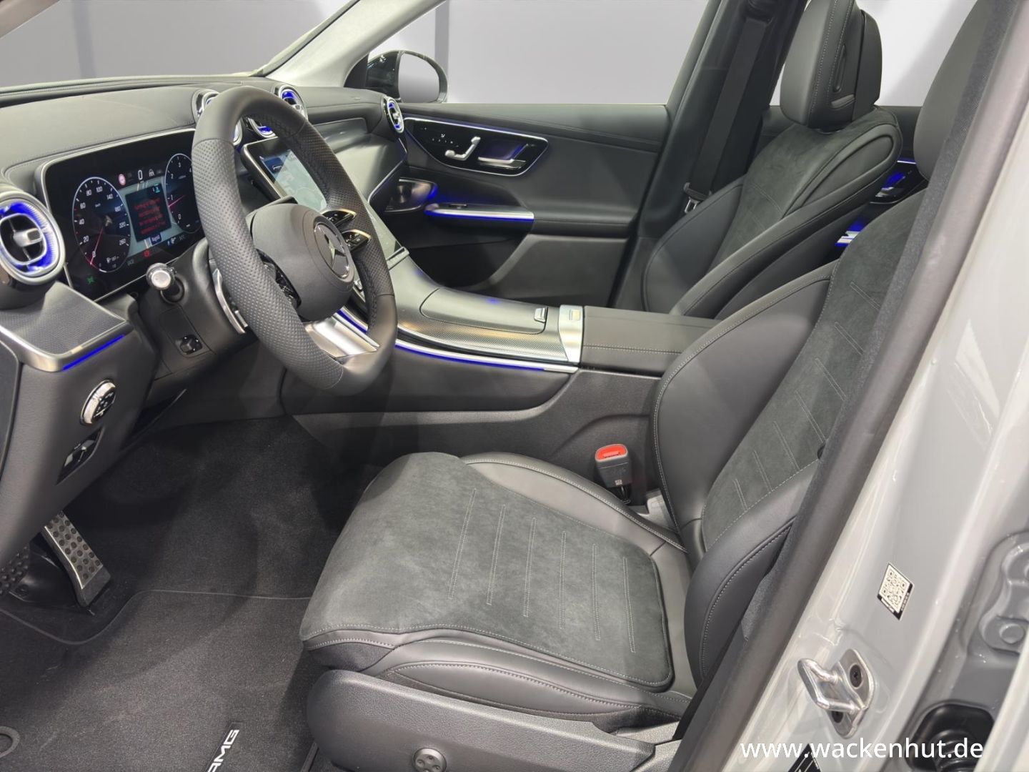 Mercedes-Benz GLC 300 d 4M EDITION AMG LINE NIGHT+AHK+PANO+DIS